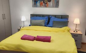 Apartman Oaza Zagreb 42 M2 With Free Parking Self Check-In
